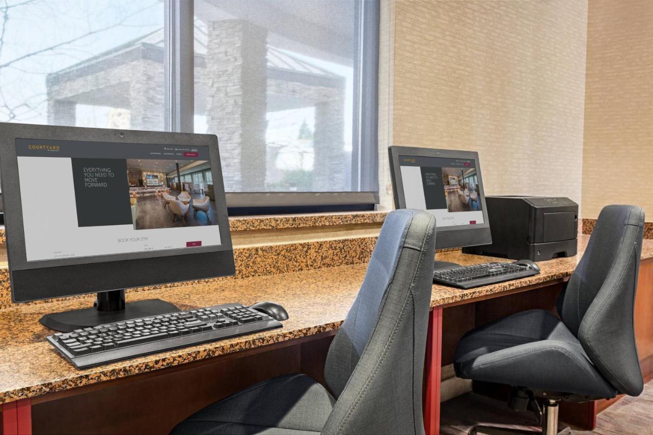 Courtyard By Marriott Sacramento Folsom Hotel Buitenkant foto