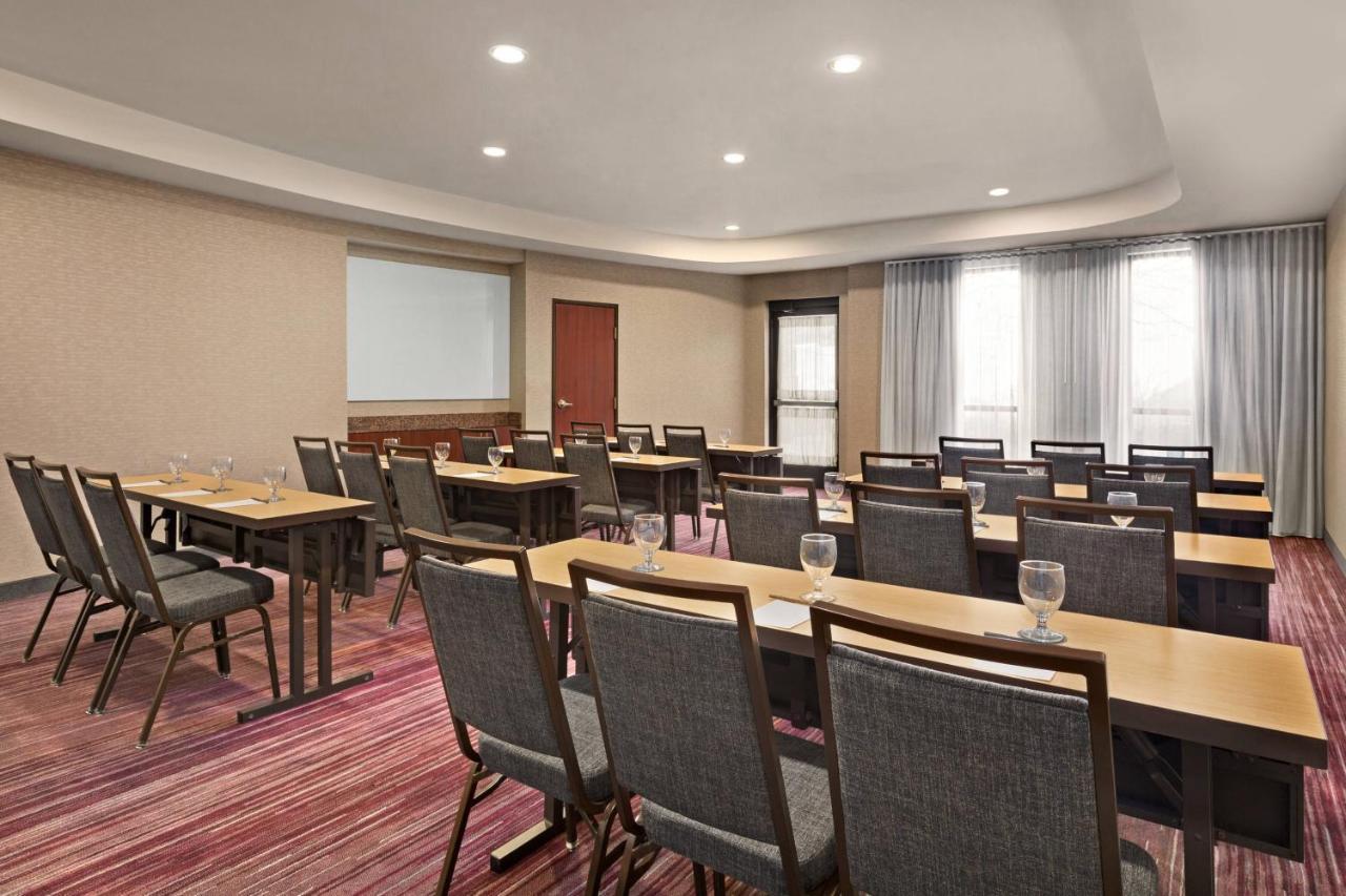 Courtyard By Marriott Sacramento Folsom Hotel Buitenkant foto