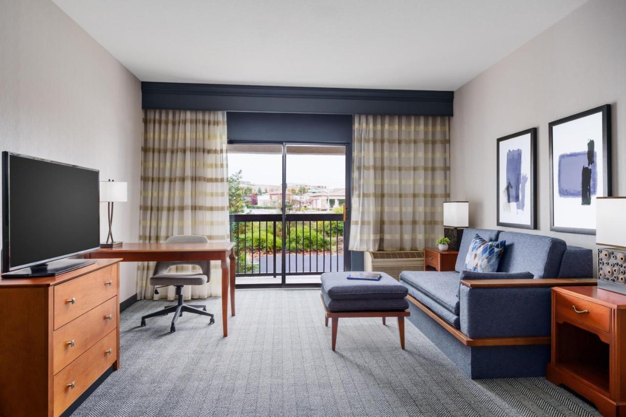 Courtyard By Marriott Sacramento Folsom Hotel Buitenkant foto