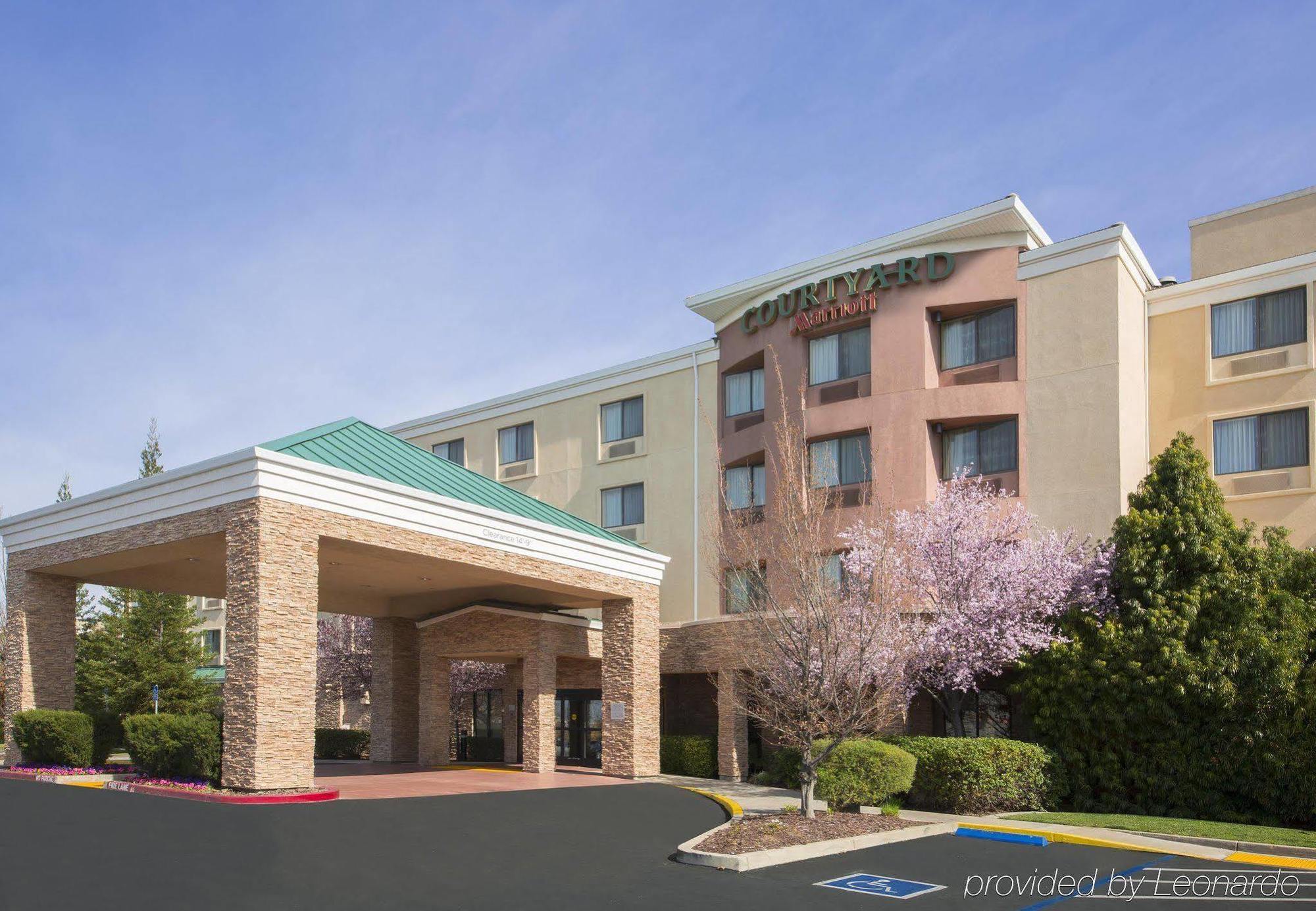 Courtyard By Marriott Sacramento Folsom Hotel Buitenkant foto
