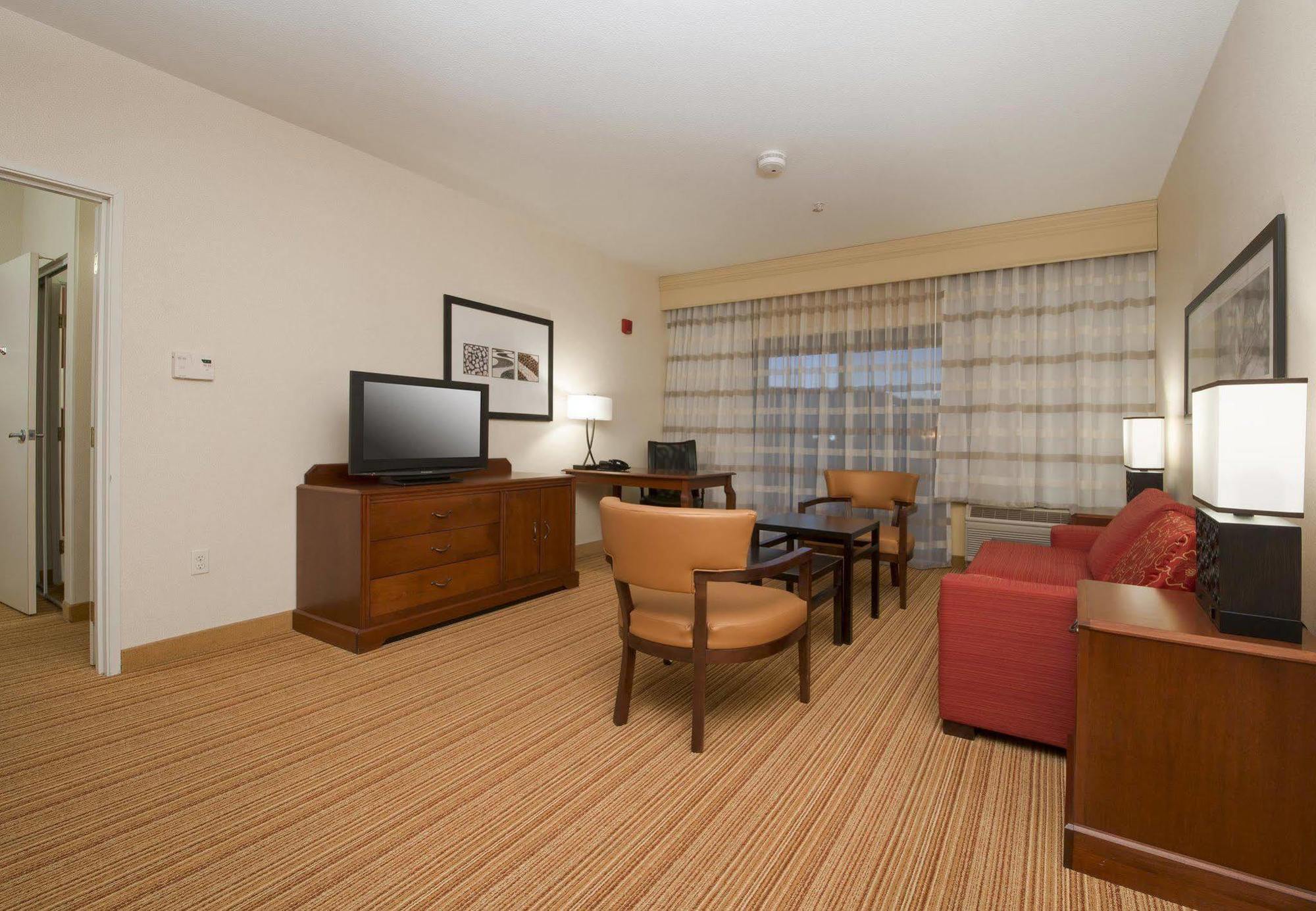 Courtyard By Marriott Sacramento Folsom Hotel Buitenkant foto